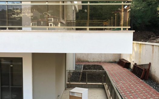 Being alone with Nature in the centre of the city Marmaris