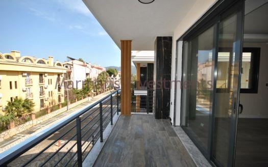 High-quality apartment for sale close to amenities around Marmaris city centre