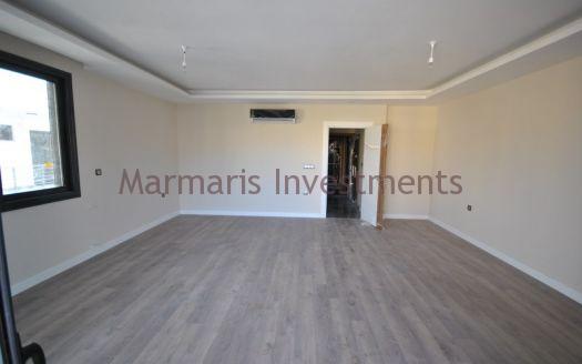High-quality apartment for sale close to amenities around Marmaris city centre