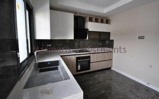 High-quality apartment for sale close to amenities around Marmaris city centre