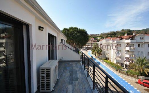 High-quality apartment for sale close to amenities around Marmaris city centre