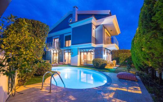 Daily, weekly holiday villa for rent in Marmaris